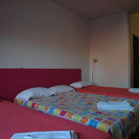 Truthostel * Braga